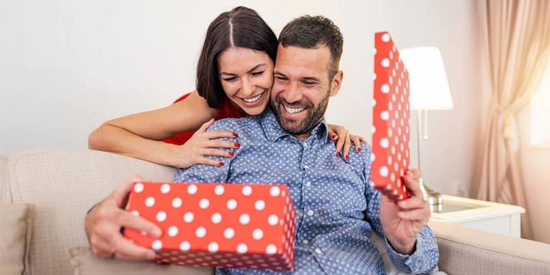 20 Surprise Gift Ideas for Husband That Make Him Feel Loved